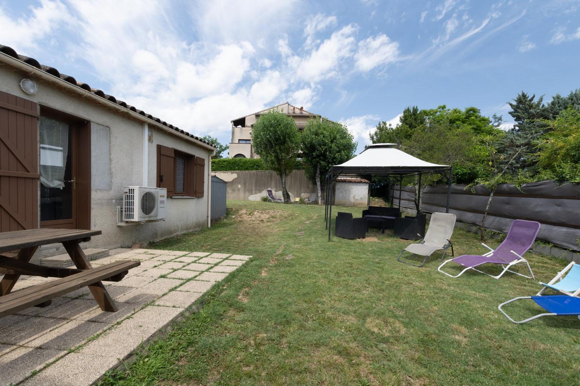 Ombre D'Ete Ruoms Exterior foto
